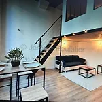 Duplex,centre Croix Rousse Avec Parking アパート *